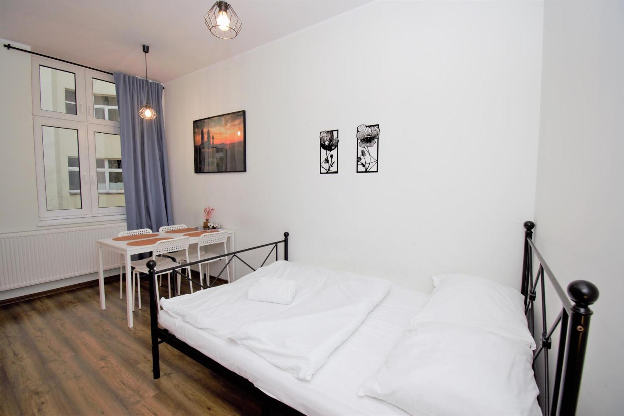 Roomspoznan Pl - Apartamenty I Pokoje Polwiejska 20 - 24H Self Check-In エクステリア 写真